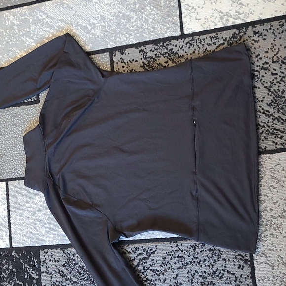 Champion Half Zip - Picture 2 of 5